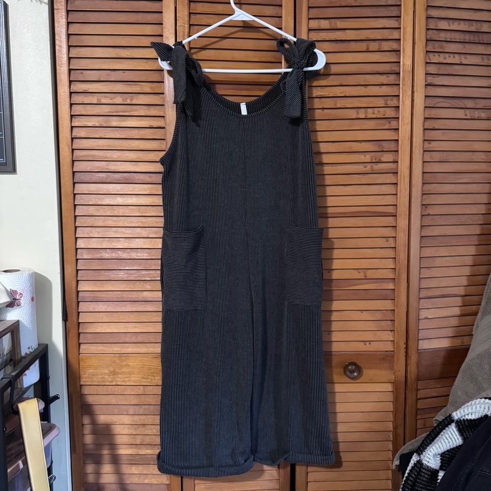 Women’s Black Tie-Shoulder Ribbed Knit Jumpsuit